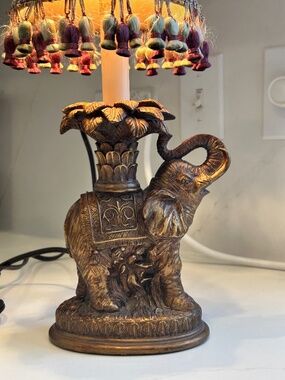 Vintage Gold Resin Good Luck Elephant Tropical Palm Base Accent Lamp 14” H